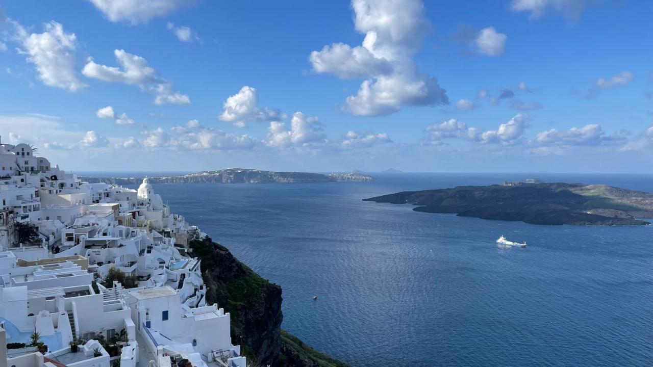 Akasha 4* Fira (Santorini)