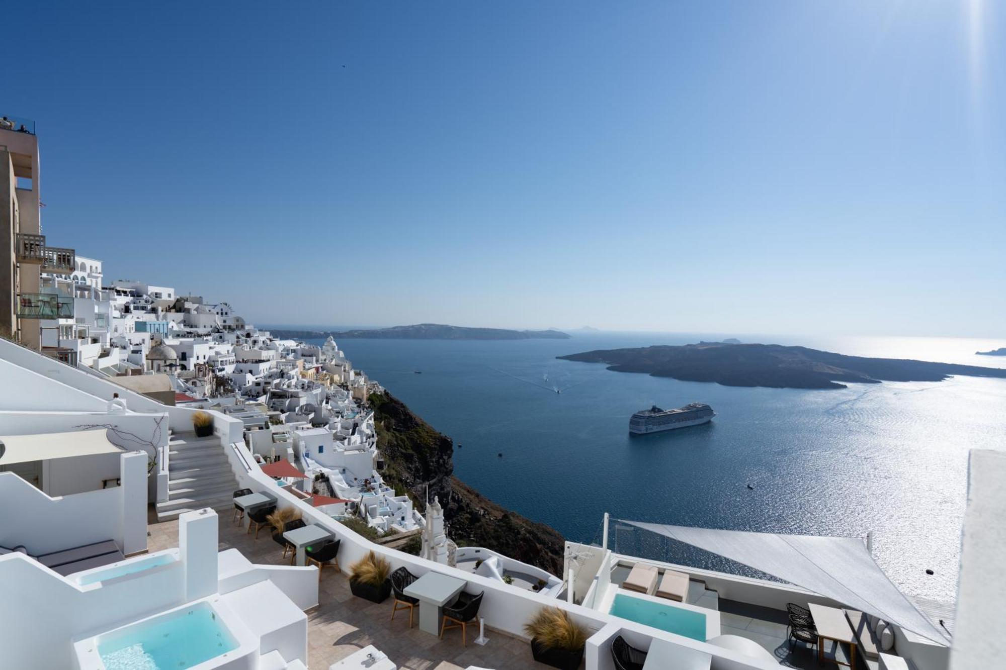 Akasha Hotel Fira (Santorini)
